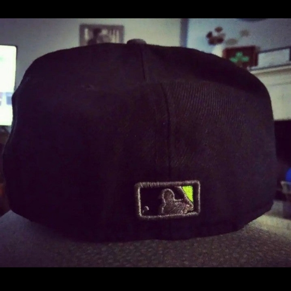 Arizona Diamondbacks Neon Green Throwback 59fifty - Picture 3 of 4